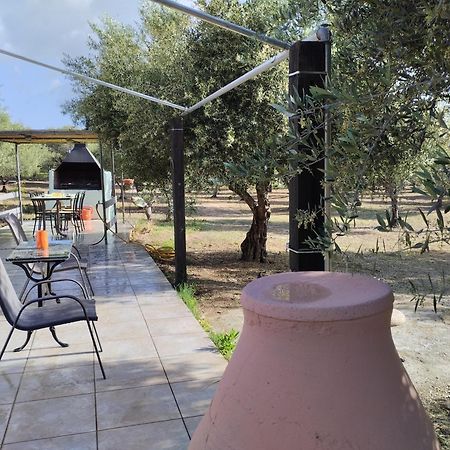 Olea Cottage Galatas  ภายนอก รูปภาพ