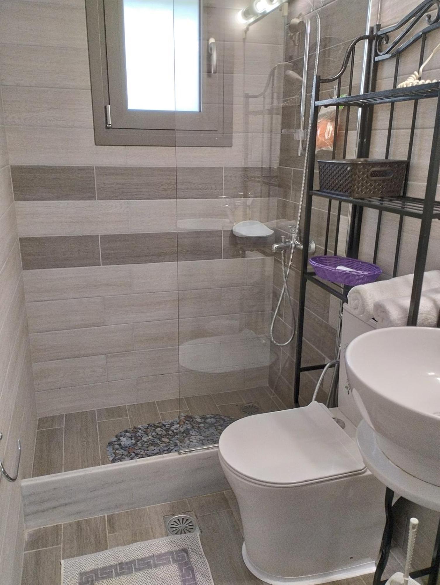 Olea Cottage Galatas  ภายนอก รูปภาพ